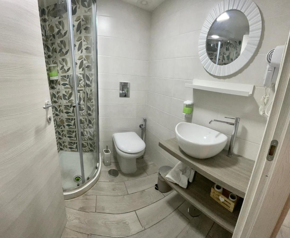 مبيت وإفطار نابولي Valentine'S House المظهر الخارجي الصورة